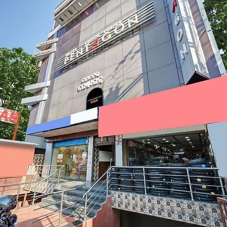布巴内什瓦尔 Townhouse Oak Pentagon Residency酒店 外观 照片