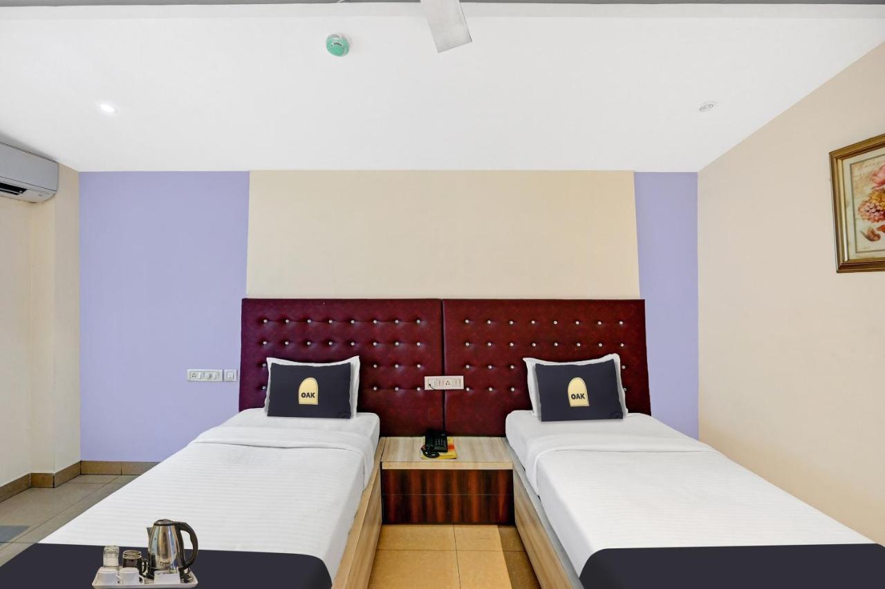 布巴内什瓦尔 Townhouse Oak Pentagon Residency酒店 外观 照片