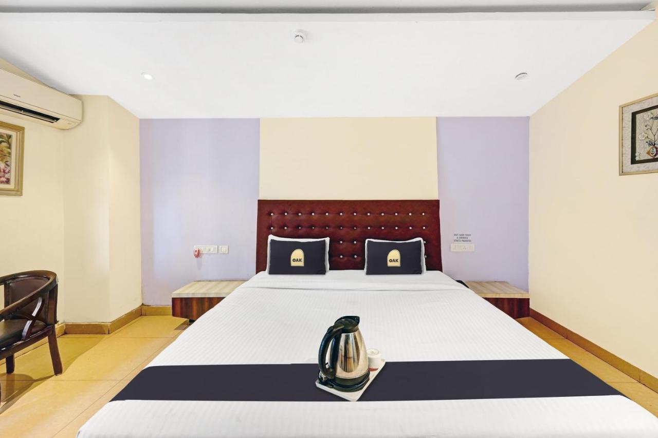 布巴内什瓦尔 Townhouse Oak Pentagon Residency酒店 外观 照片
