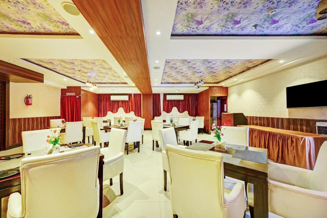 布巴内什瓦尔 Townhouse Oak Pentagon Residency酒店 外观 照片