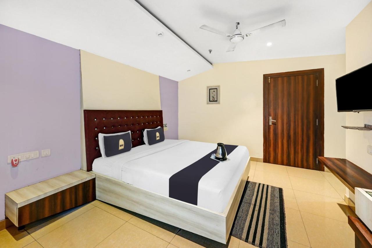 布巴内什瓦尔 Townhouse Oak Pentagon Residency酒店 外观 照片